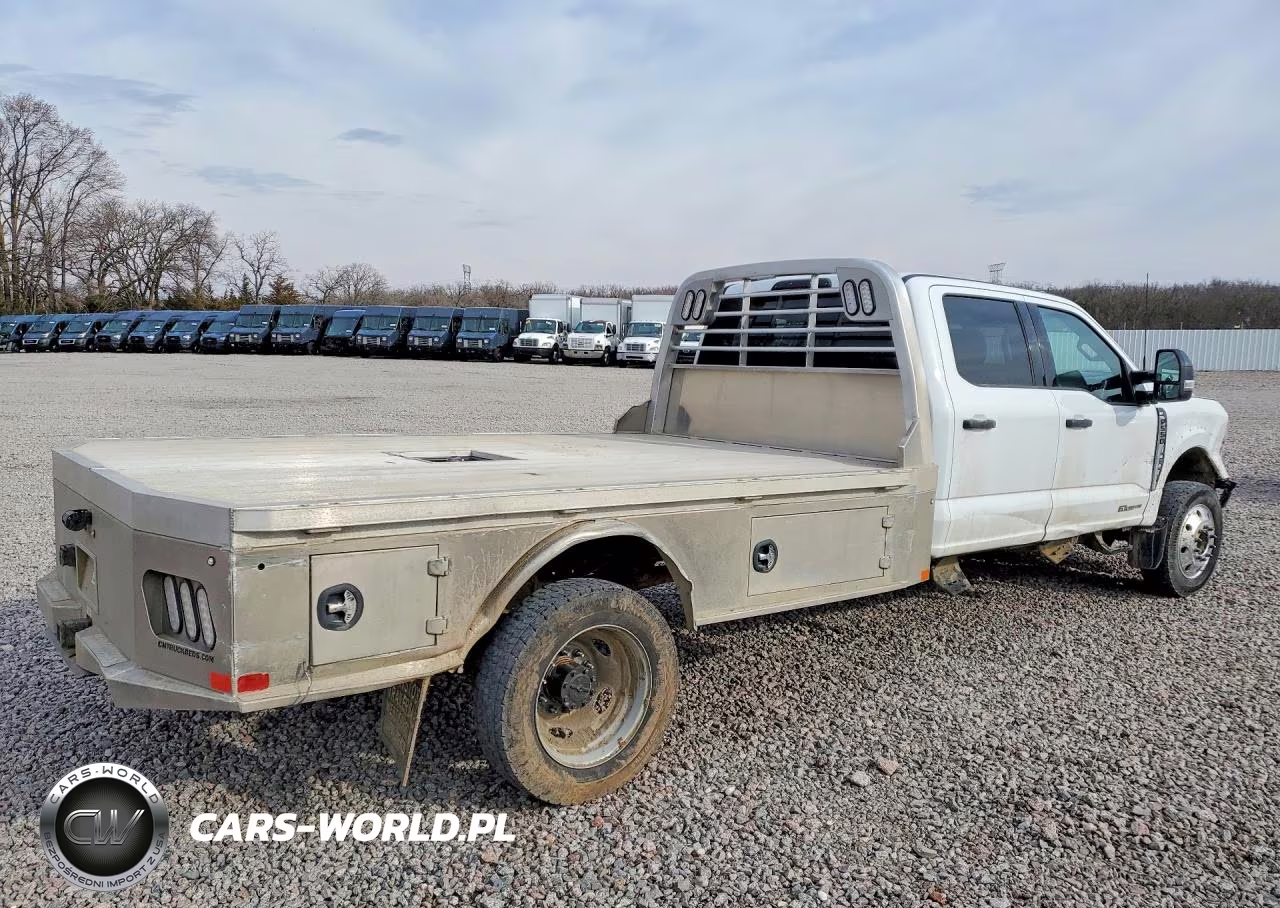 2024 Ford F550 Super Duty Flatbed Truck VIN:1FD0W5HT7REF13252 - 3