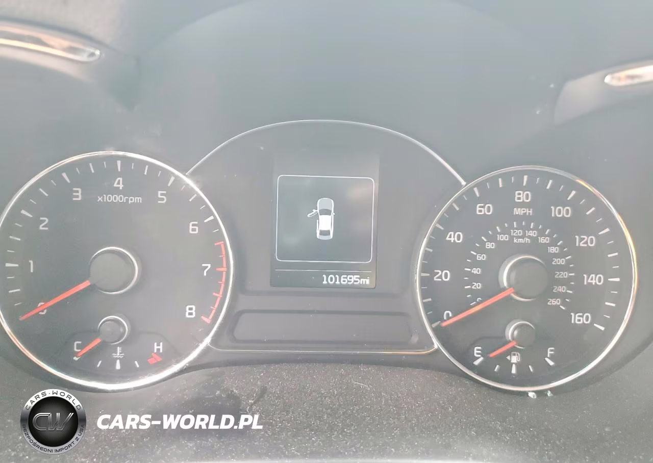 2018 Kia Forte Lx VIN:3KPFK4A79JE269906 - 9