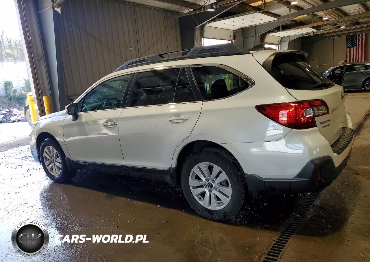 2019 Subaru Outback 2.5I Premium VIN:4S4BSAHC2K3395898 - 2