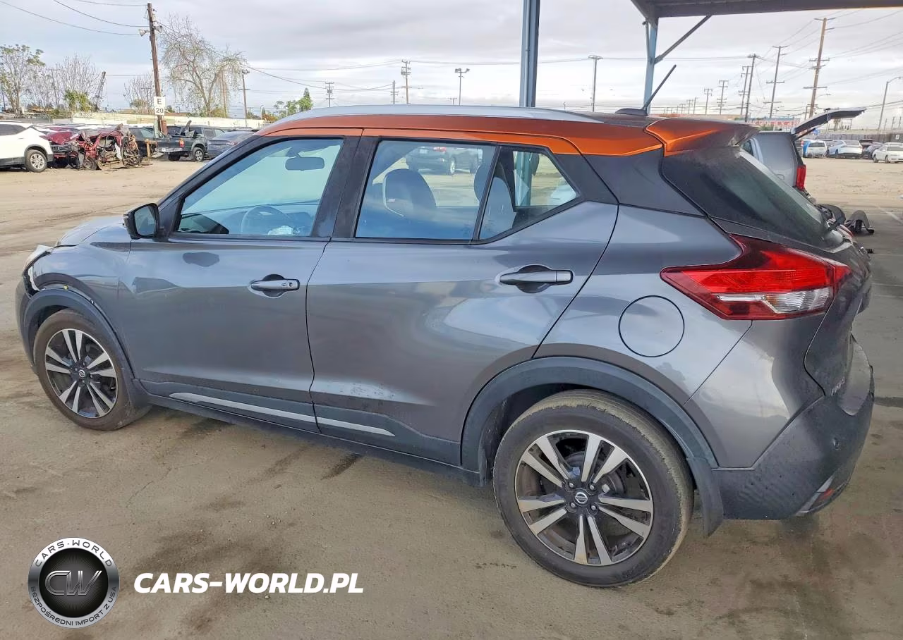 2020 Nissan Kicks Sr VIN:3N1CP5DV8LL560578 - 2