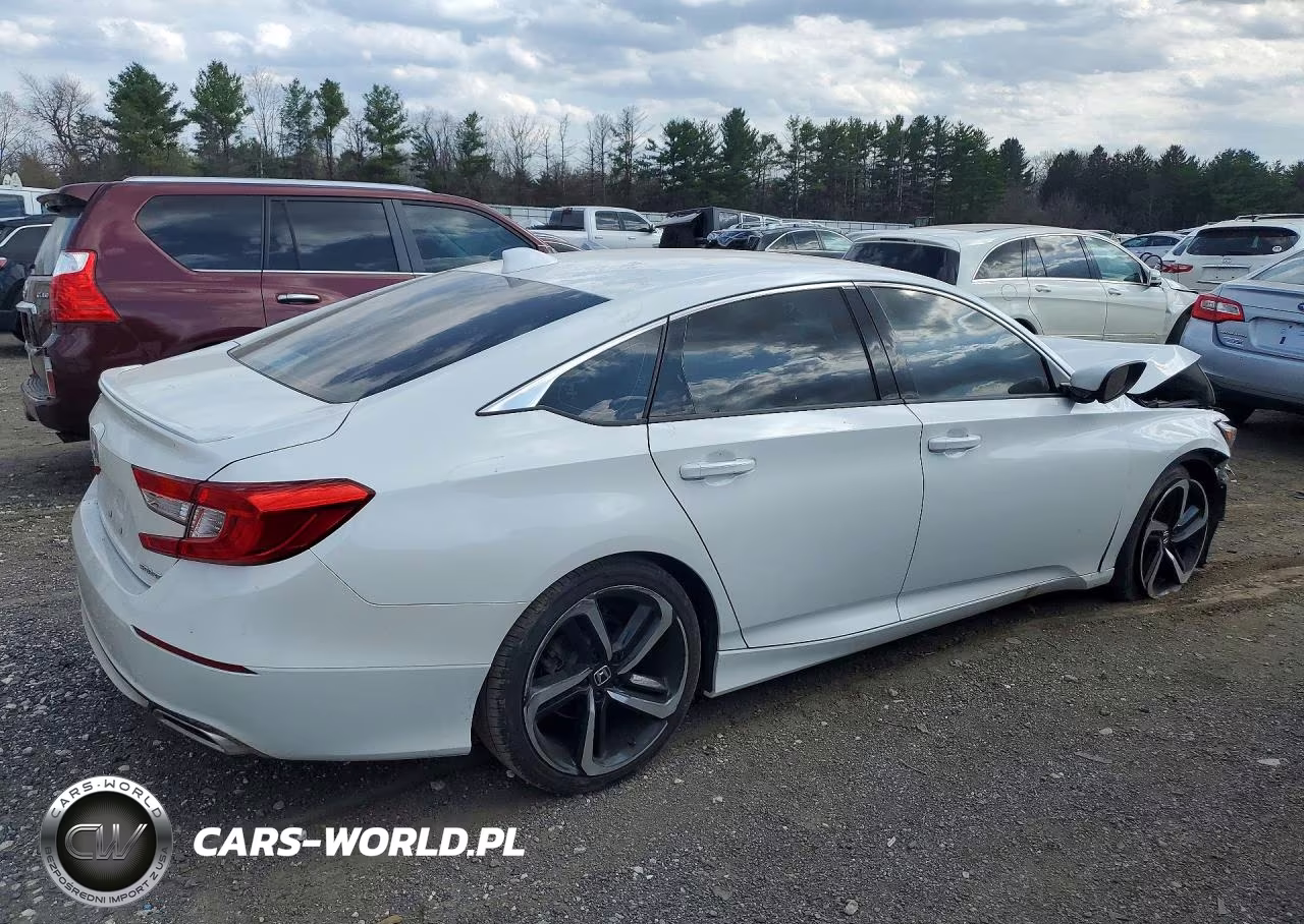 2018 Honda Accord Sport VIN:1HGCV1F31JA009793 - 3