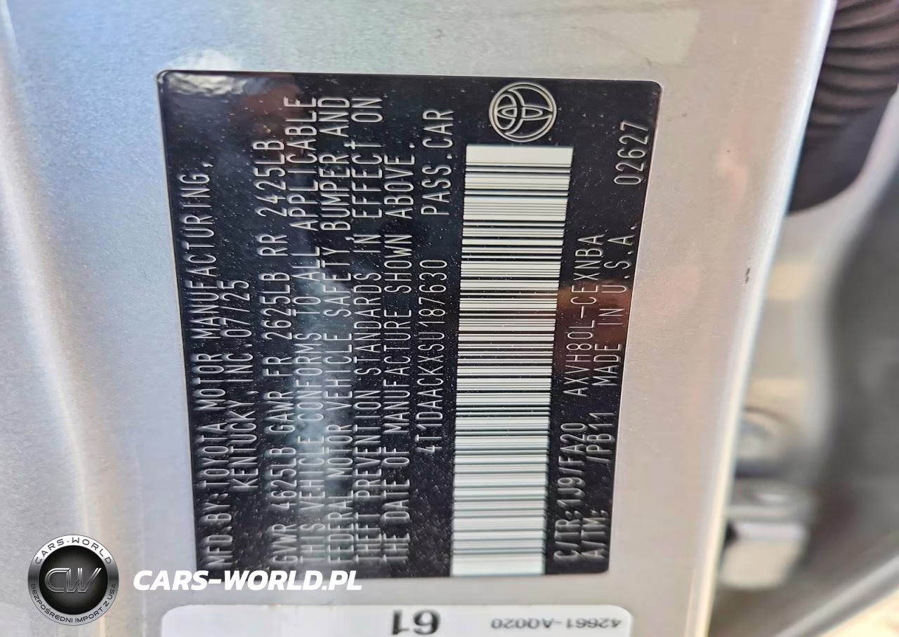2025 Toyota Camry Le VIN:4T1DAACKXSU187630 - 13
