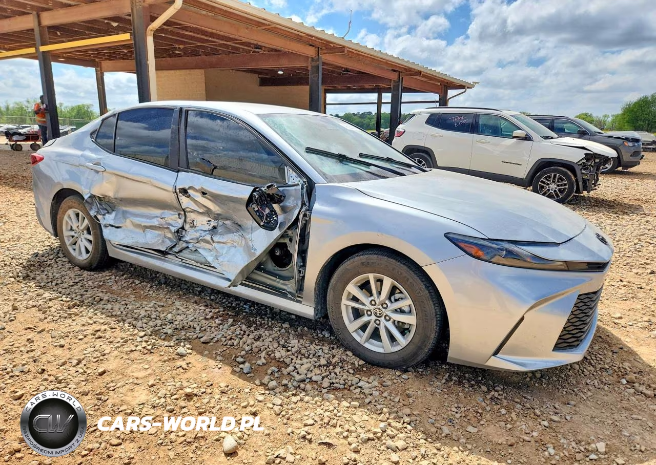 2025 Toyota Camry Le VIN:4T1DAACKXSU187630 - 4