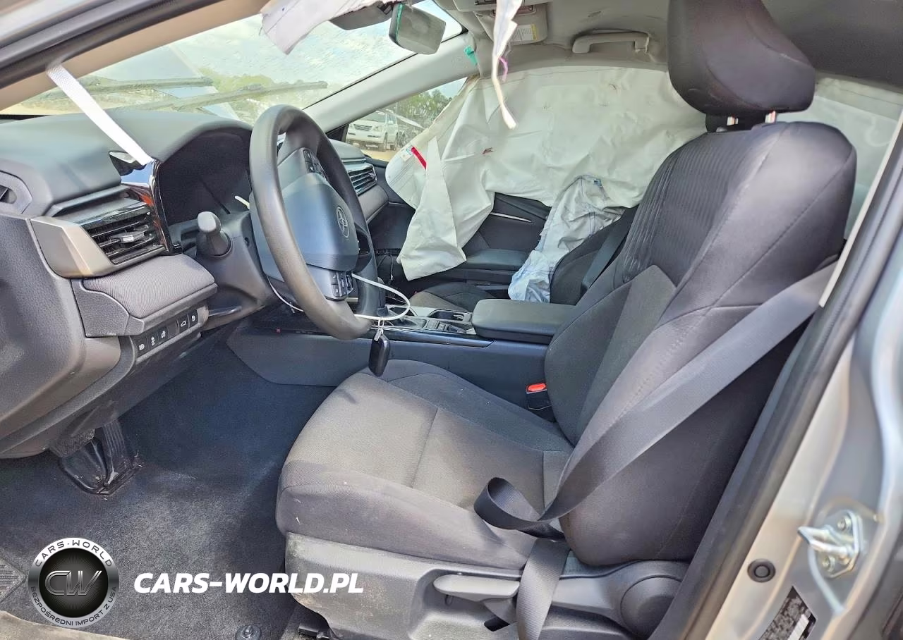 2025 Toyota Camry Le VIN:4T1DAACKXSU187630 - 7