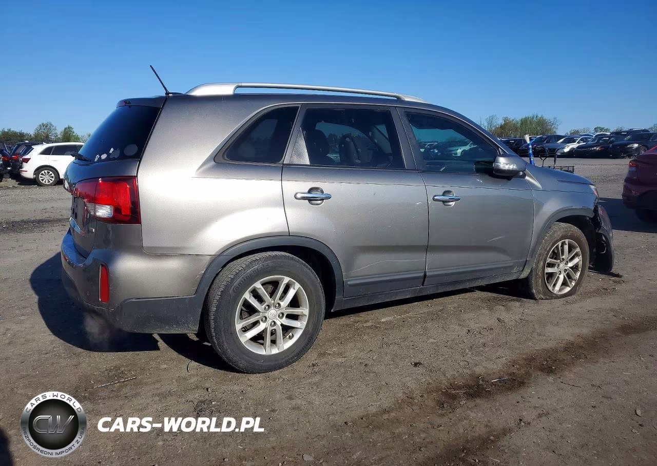 2015 Kia Sorento Lx VIN:5XYKT3A67FG660334 - 3
