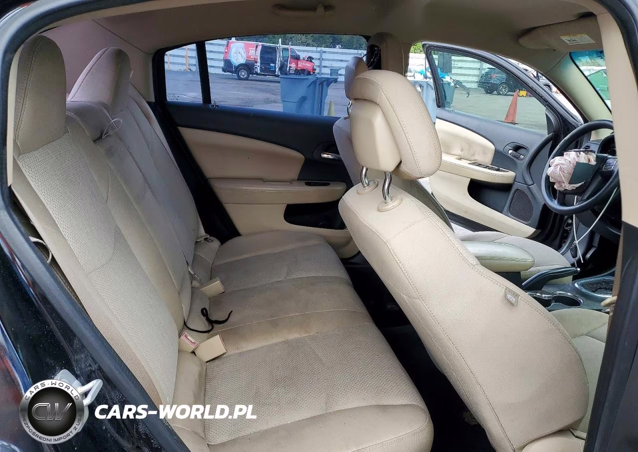 2014 Chrysler 200 Lx VIN:1C3CCBAB4EN209689 - 10
