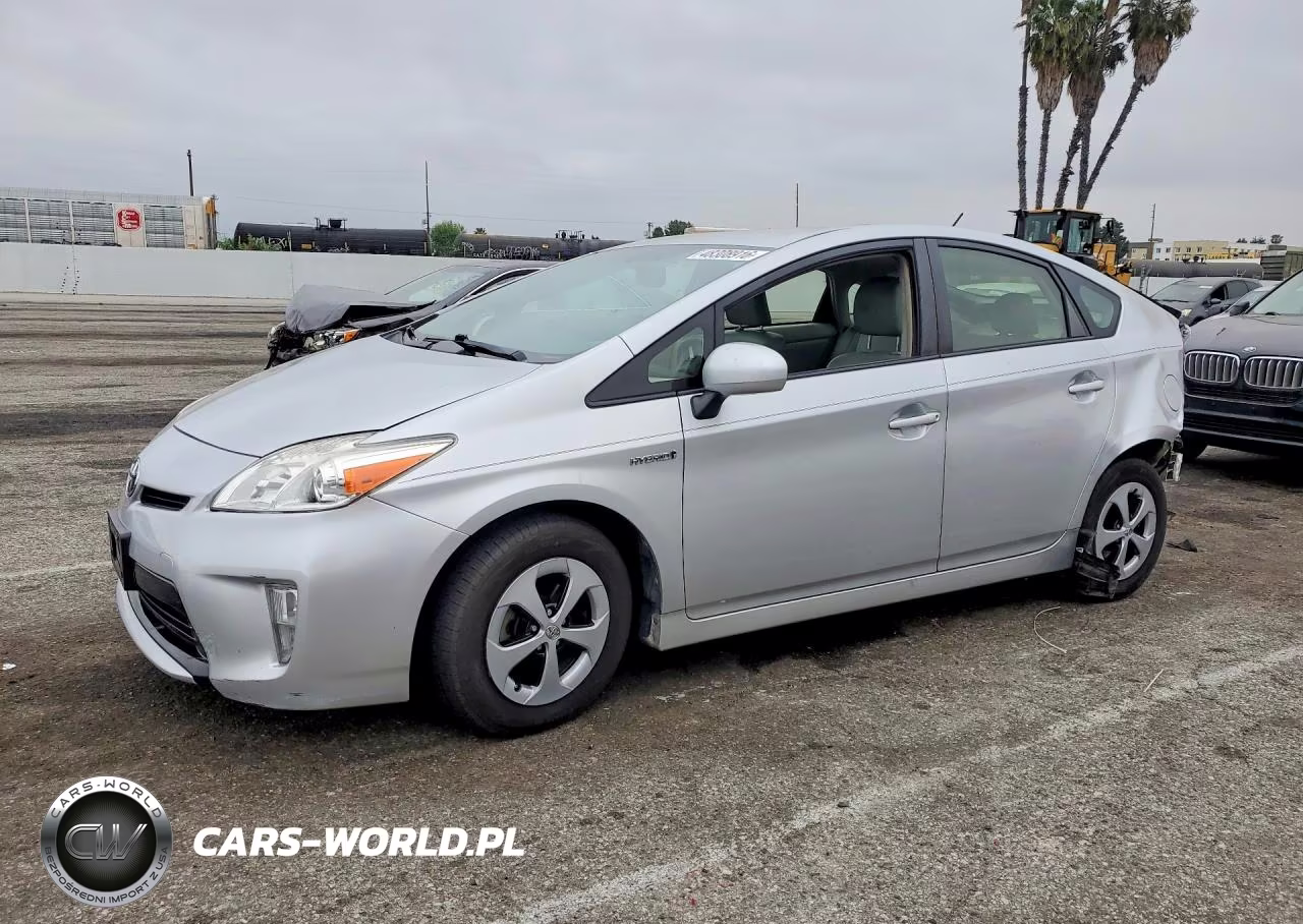 2013 Toyota Prius Four