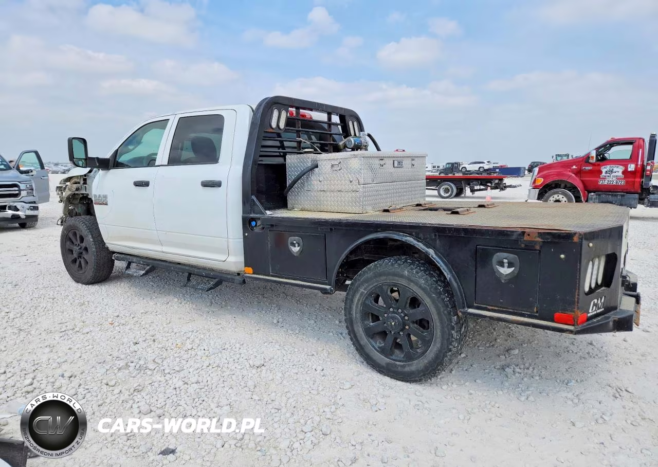 2018 Ram 2500 Flatbed Truck VIN:3C6UR5HL1JG388444 - 2