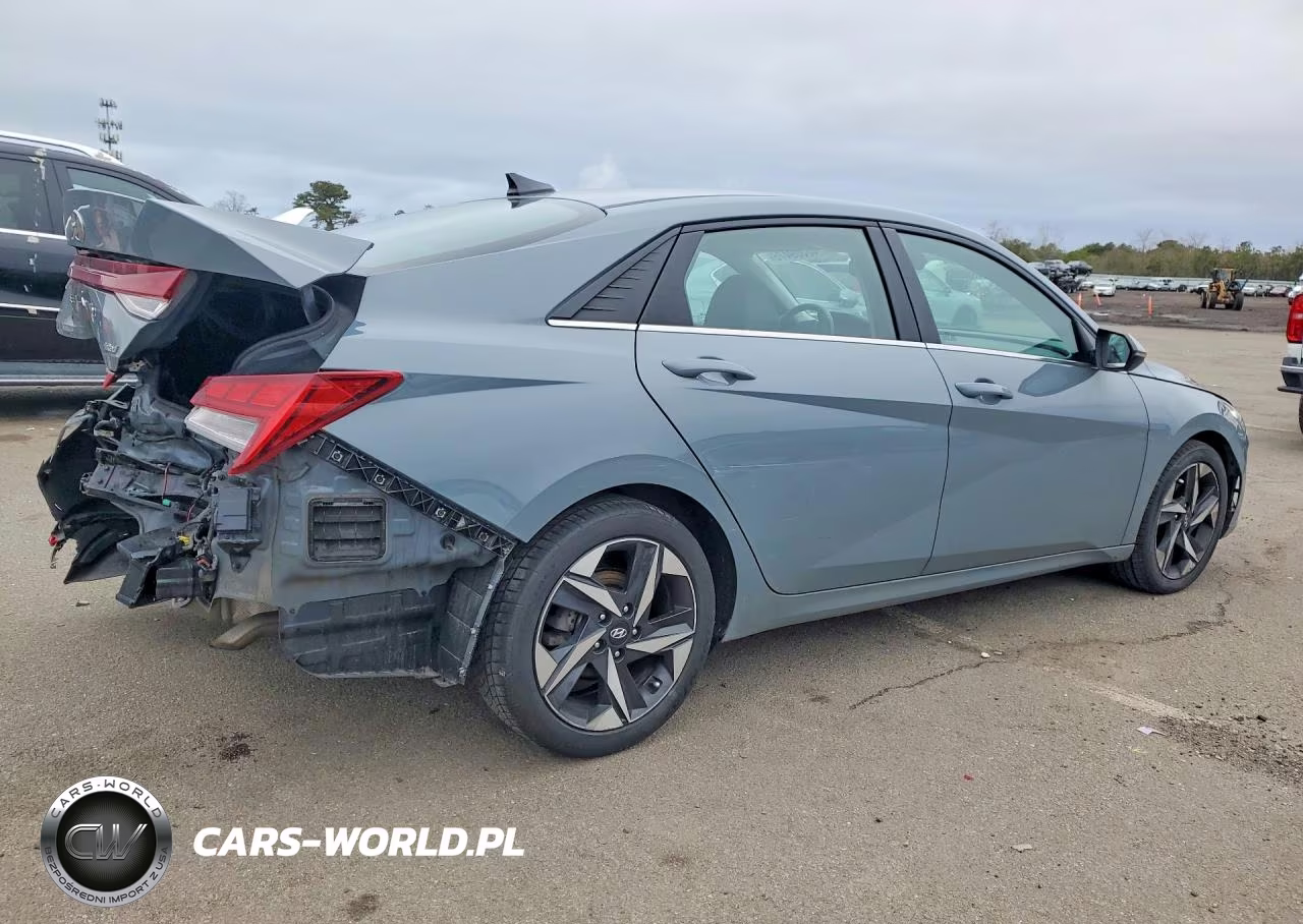 2022 Hyundai Elantra Limited VIN:KMHLP4AG7NU366271 - 3