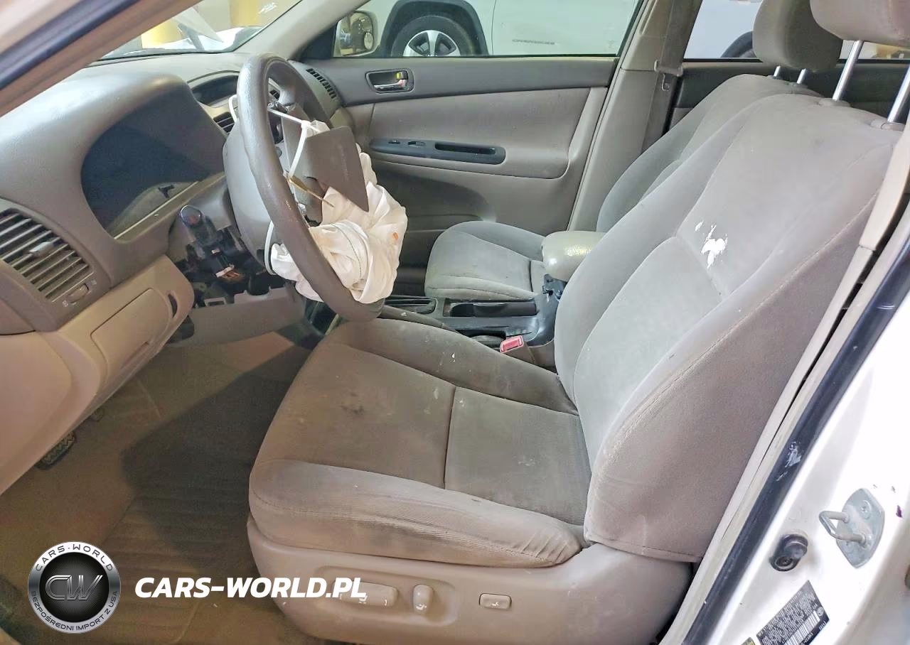 2005 Toyota Camry Le VIN:4T1BE32K75U590638 - 7