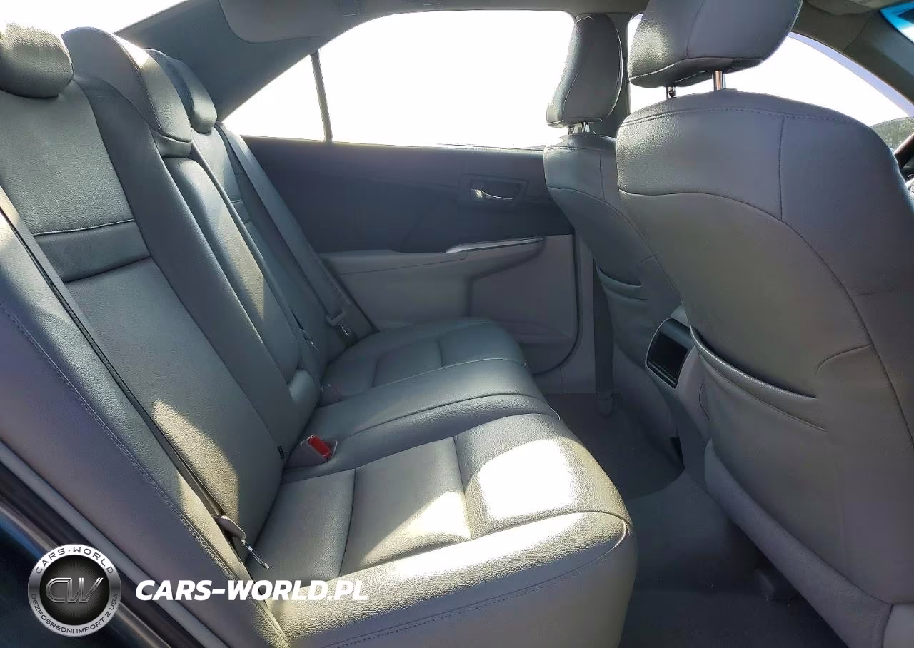 2013 Toyota Camry Hybrid Le VIN:4T1BD1FK6DU070835 - 10