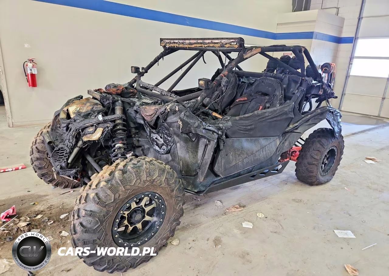 2023 Can-Am Maverick X3 Utility Vehicle VIN:3JBVRAV48PE000443 - 10