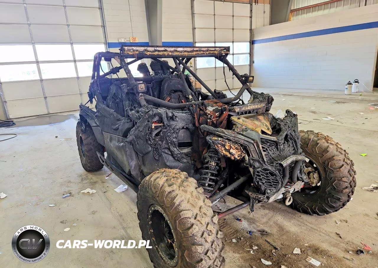 2023 Can-Am Maverick X3 Utility Vehicle VIN:3JBVRAV48PE000443 - 9