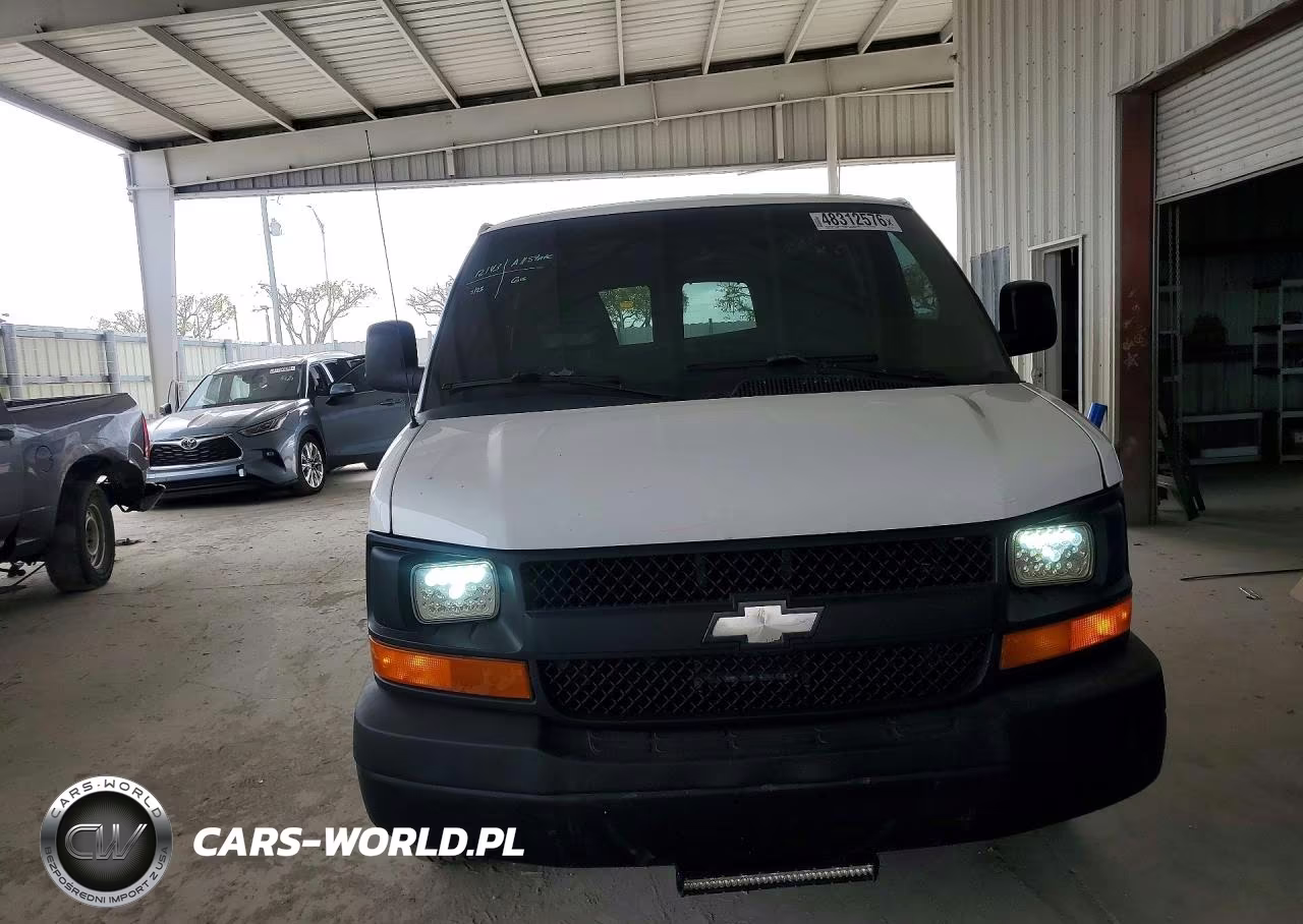 2010 Chevrolet Express G2500 VIN:1GCZGFBA6A1113197 - 5