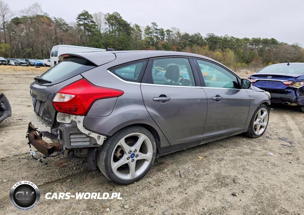 2012 Ford Focus Titanium VIN:1FAHP3N25CL287175 - 3
