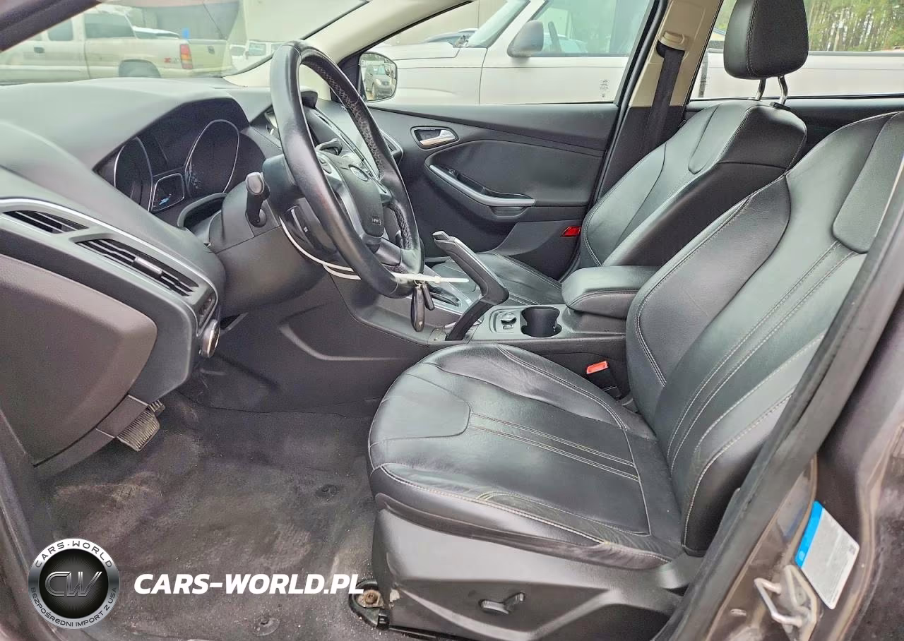 2012 Ford Focus Titanium VIN:1FAHP3N25CL287175 - 7