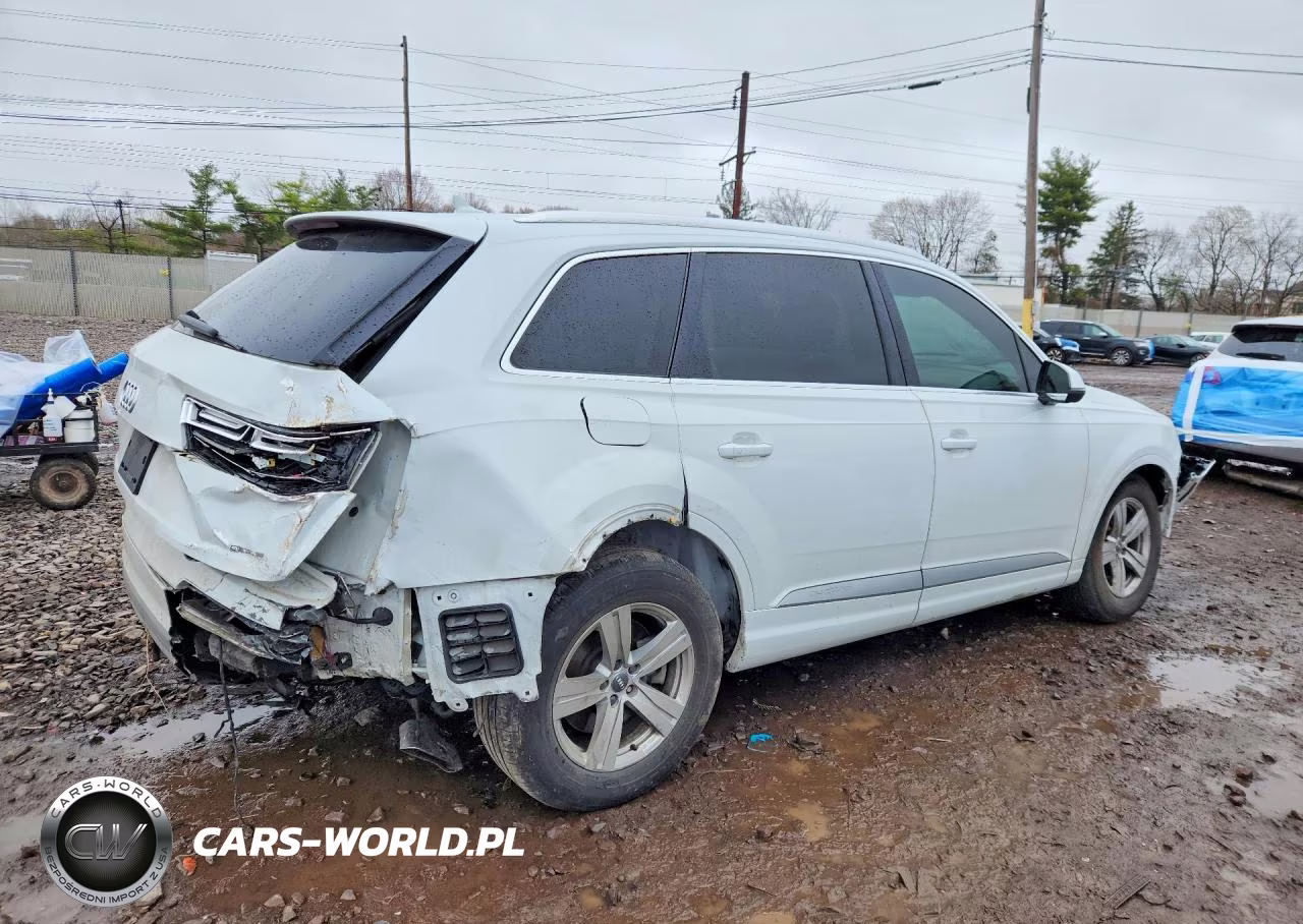 2019 Audi Q7 Premium Plus VIN:WA1LHAF71KD040156 - 3