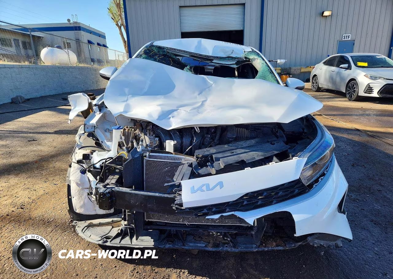 2024 Kia Forte Lxs VIN:3KPF24AD4RE837996 - 5