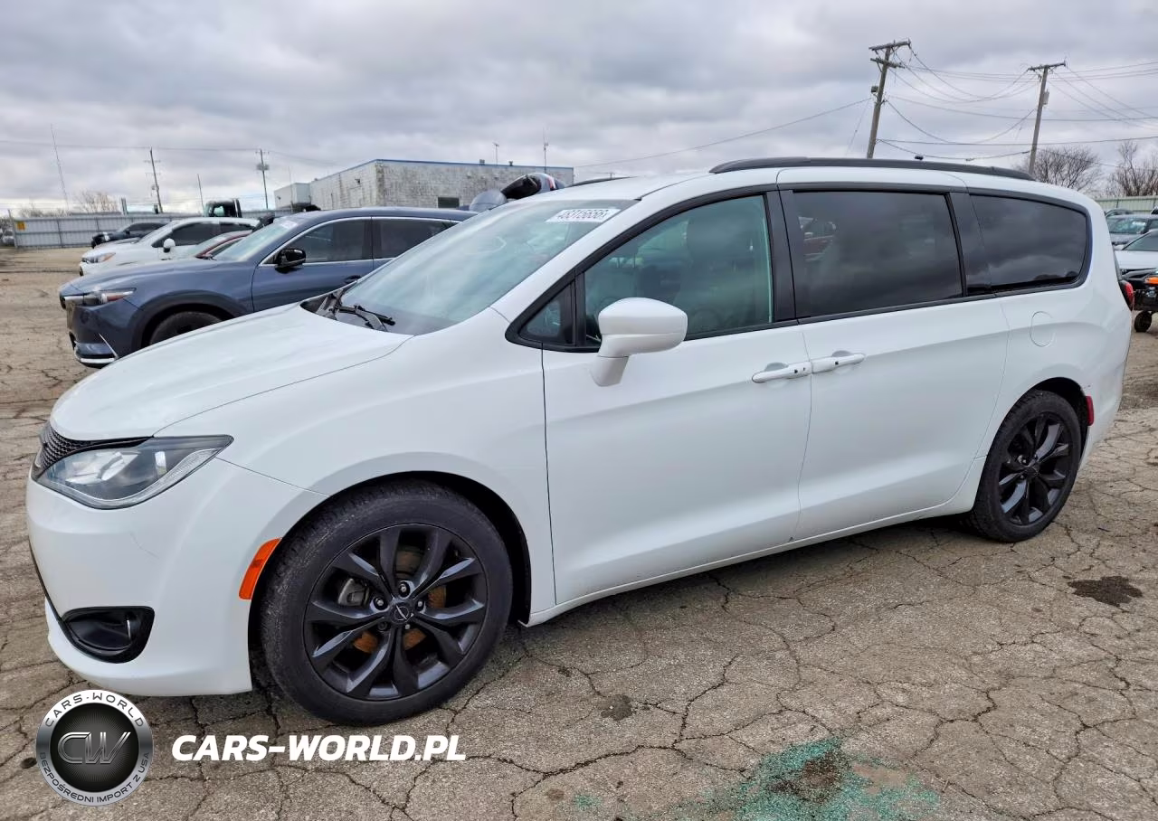 2018 Chrysler Pacifica Touring L