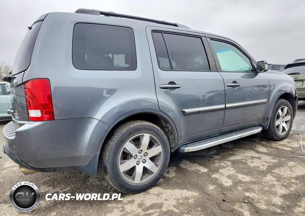 2012 Honda Pilot Touring VIN:5FNYF4H96CB033781 - 3