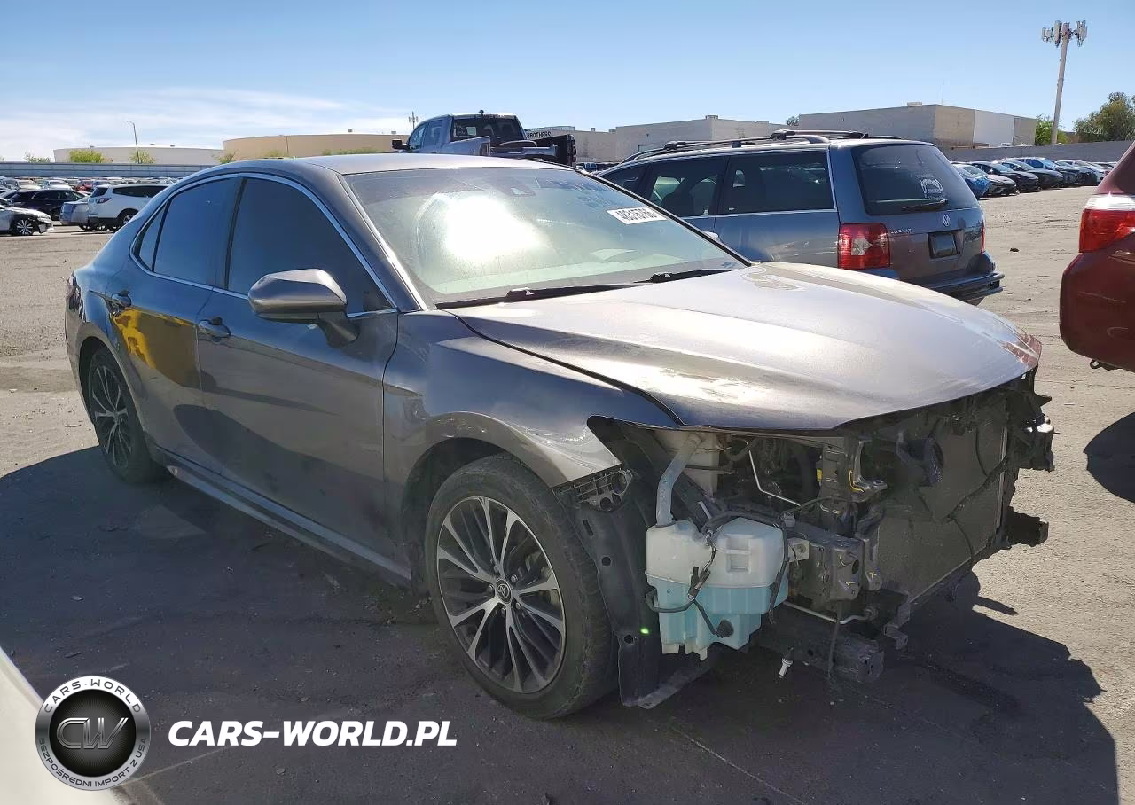 2020 Toyota Camry Se VIN:4T1G11AK2LU504639 - 4