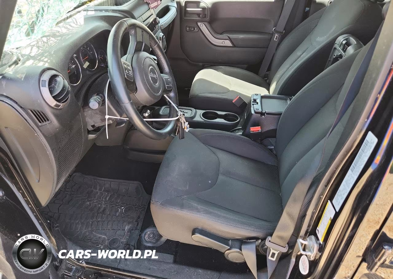 2015 Jeep Wrangler Unlimited Sport VIN:1C4BJWDG6FL759078 - 7