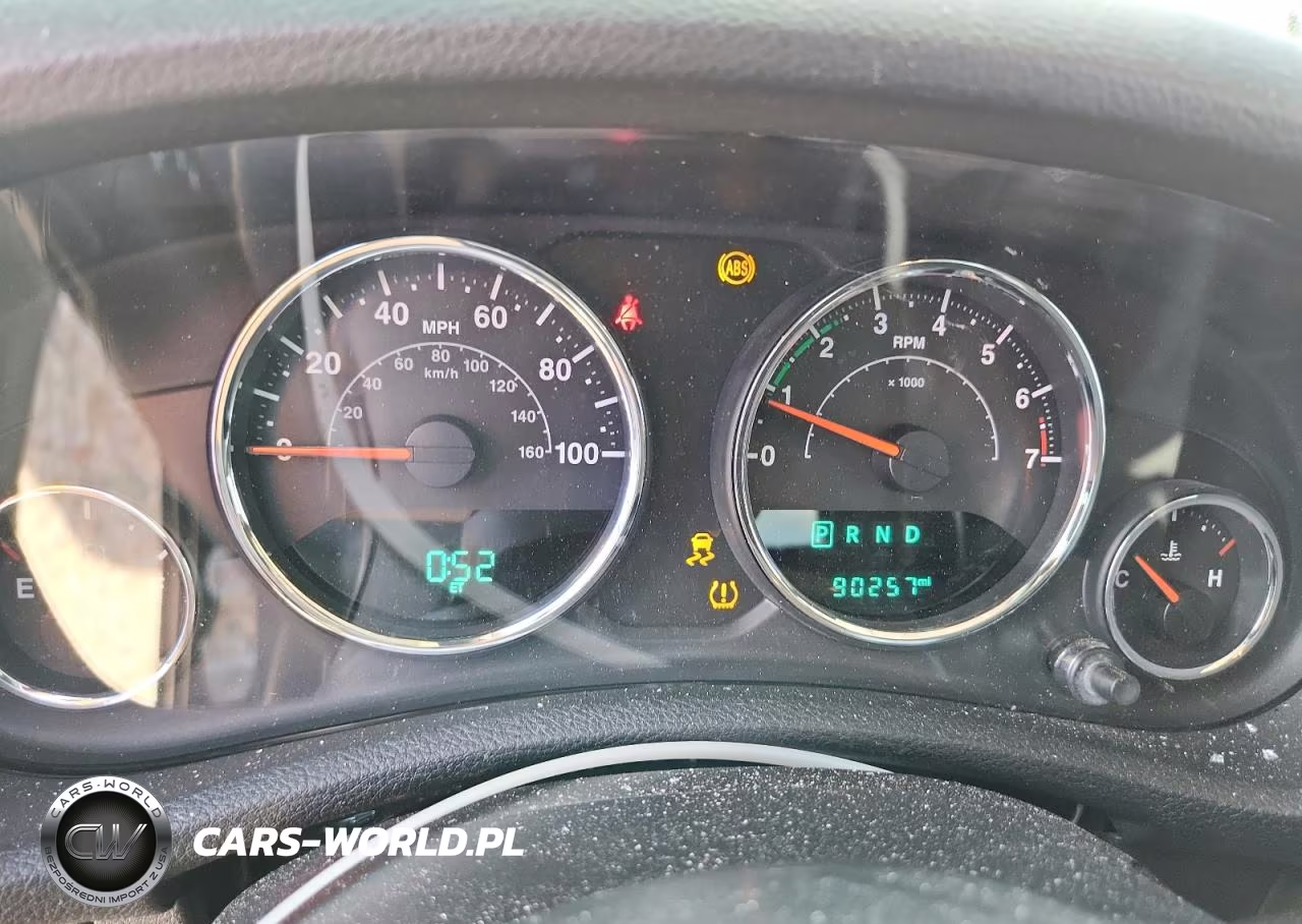 2015 Jeep Wrangler Unlimited Sport VIN:1C4BJWDG6FL759078 - 9