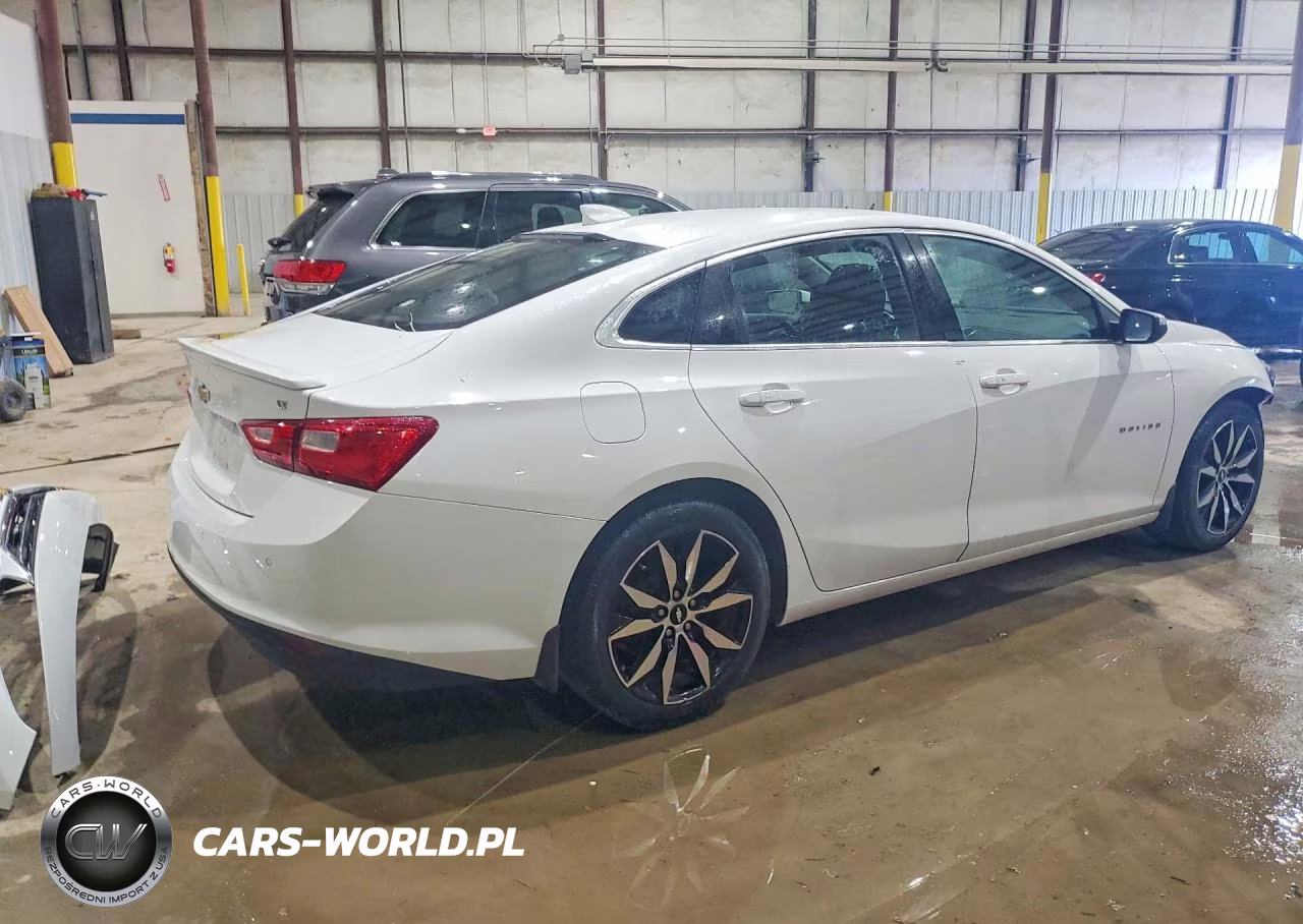 2017 Chevrolet Malibu Lt VIN:1G1ZE5STXHF226142 - 3