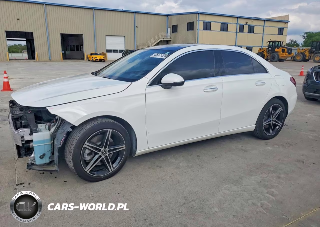 2019 Mercedes-Benz A 220