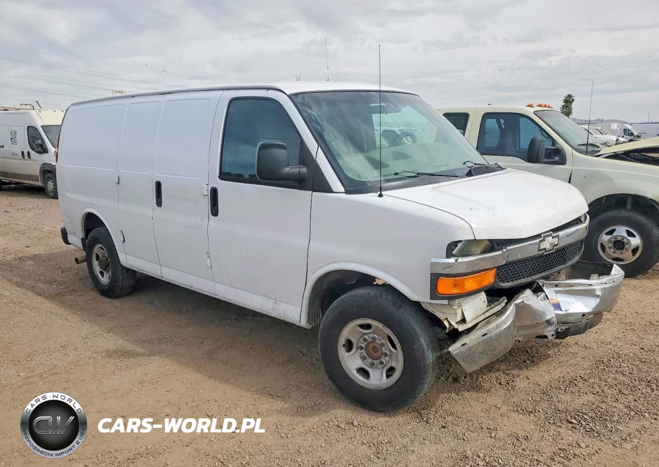 2004 Chevrolet Express 3500 Delivery Van