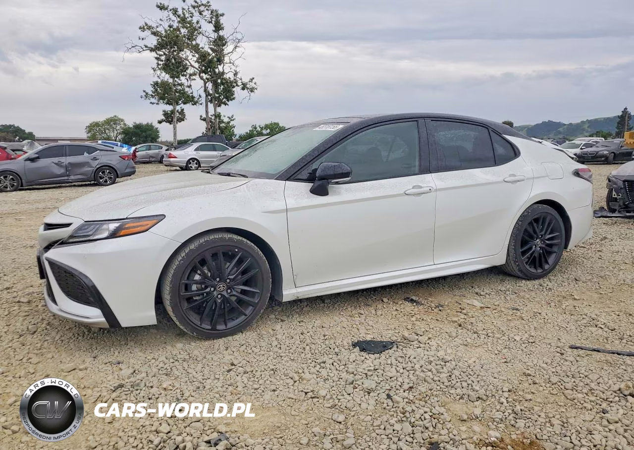 2023 Toyota Camry Xse V6 – zdjęcie 1 z 13