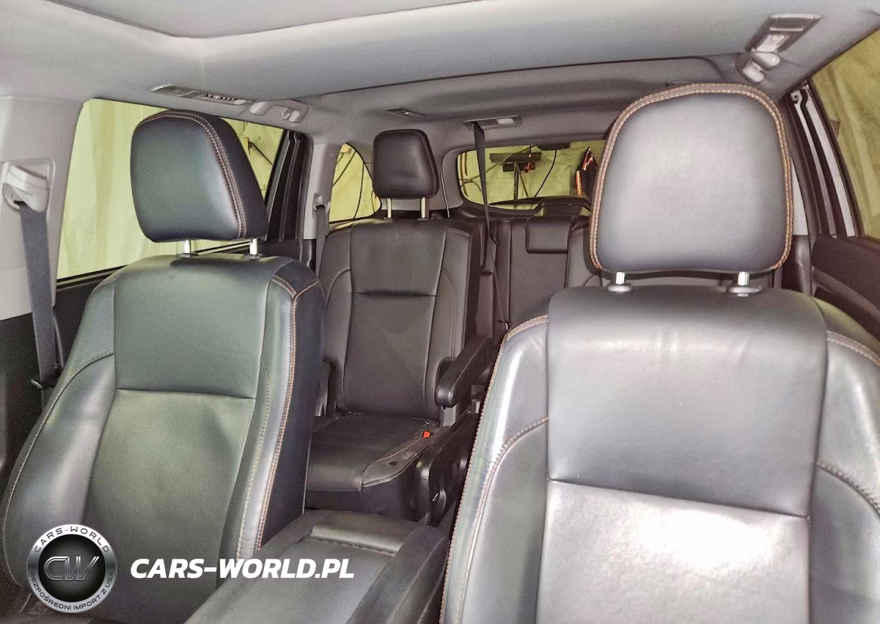 2019 Toyota Highlander Xle VIN:5TDJZRFHXKS926580 - 10