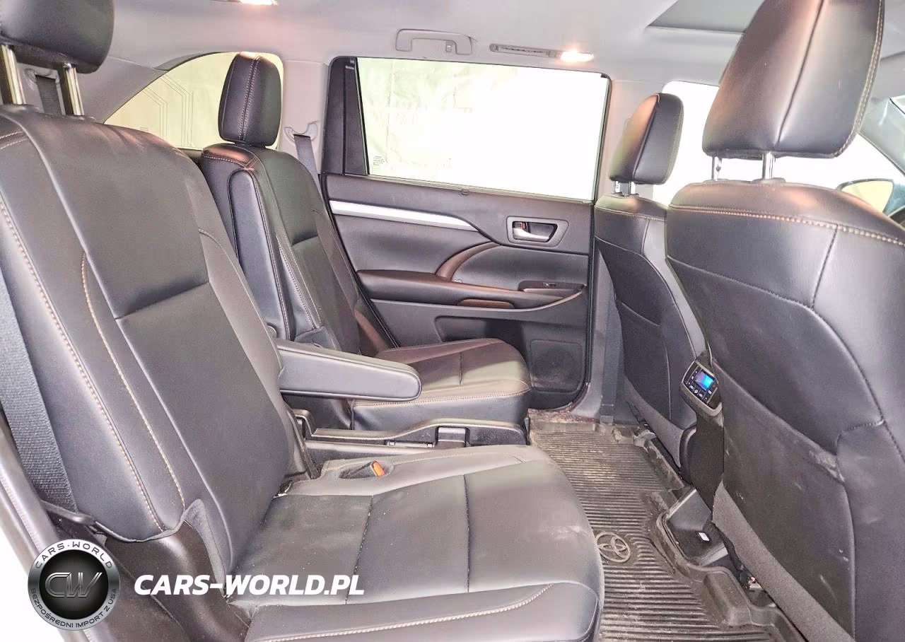 2019 Toyota Highlander Xle VIN:5TDJZRFHXKS926580 - 11