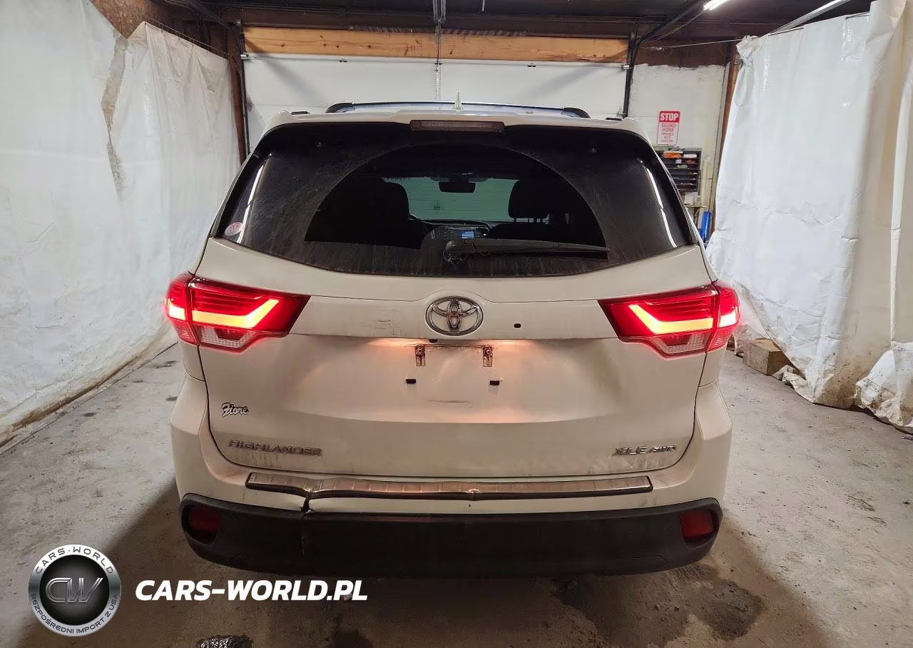2019 Toyota Highlander Xle VIN:5TDJZRFHXKS926580 - 6