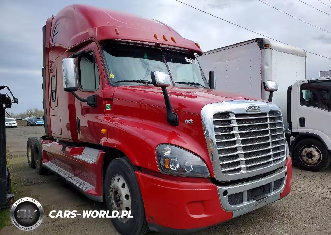 2014 Freightliner Cascadia Semi Truck