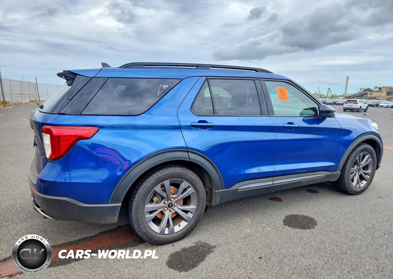 2022 Ford Explorer Xlt VIN:1FMSK7DH1NGB54318 - 3