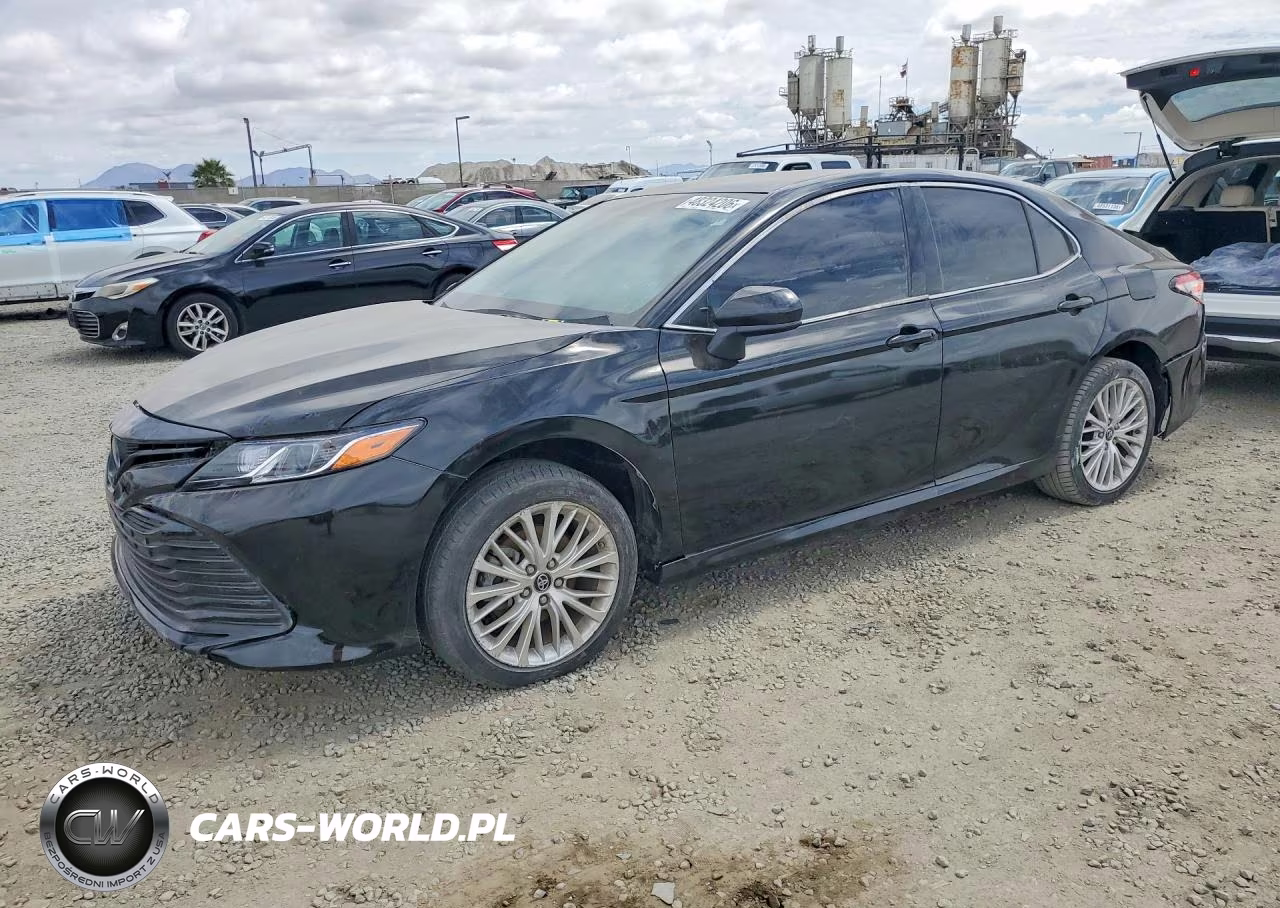 2019 Toyota Camry Hybrid Xle