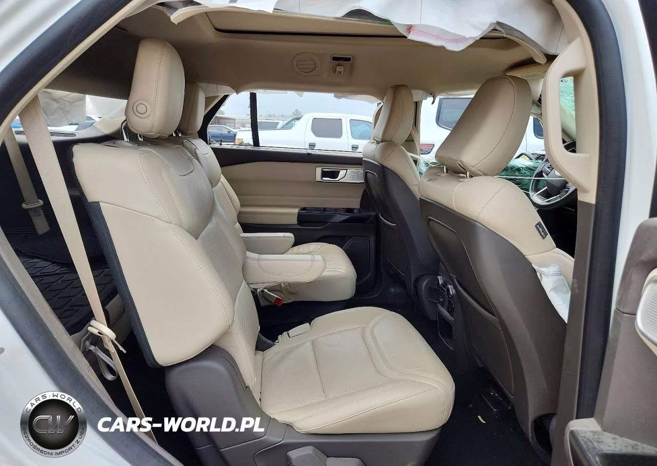 2020 Ford Explorer Platinum VIN:1FM5K8HCXLGB92483 - 10