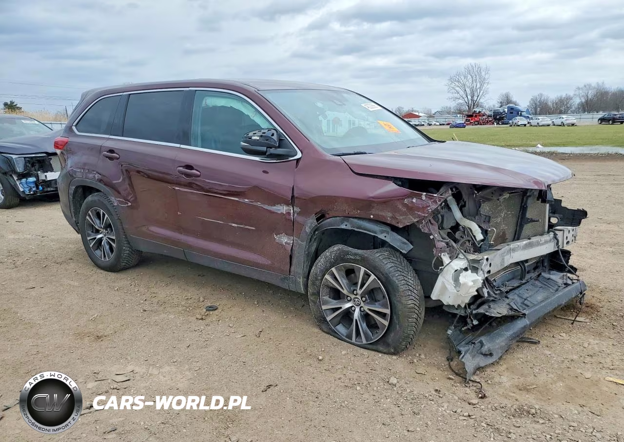 2019 Toyota Highlander Le VIN:5TDZARFH8KS053504 - 4