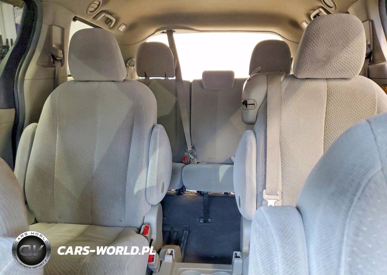 2011 Toyota Sienna Le 8-Passenger VIN:5TDKK3DC3BS005394 - 10