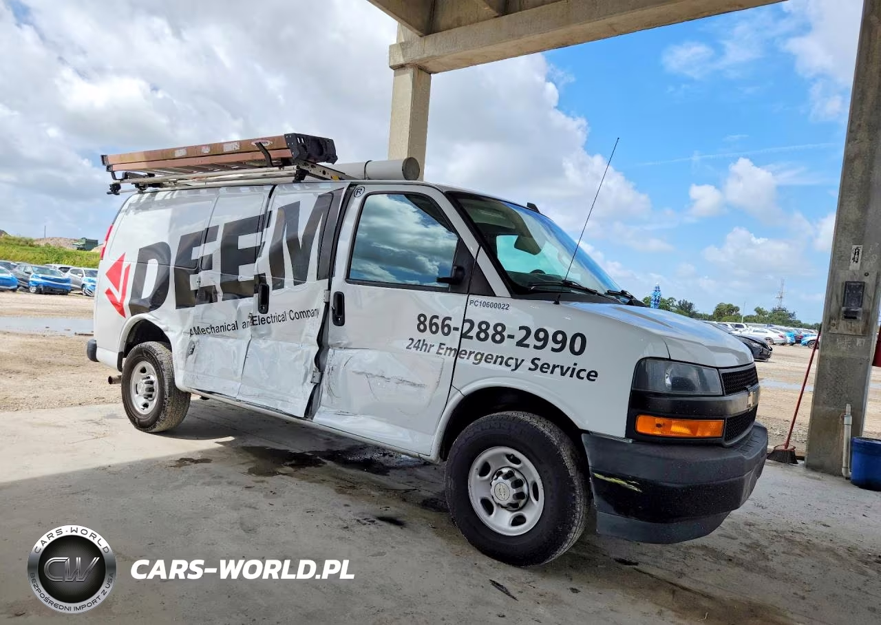 2019 Chevrolet Express G2500 VIN:1GCWGAFP7K1367023 - 4