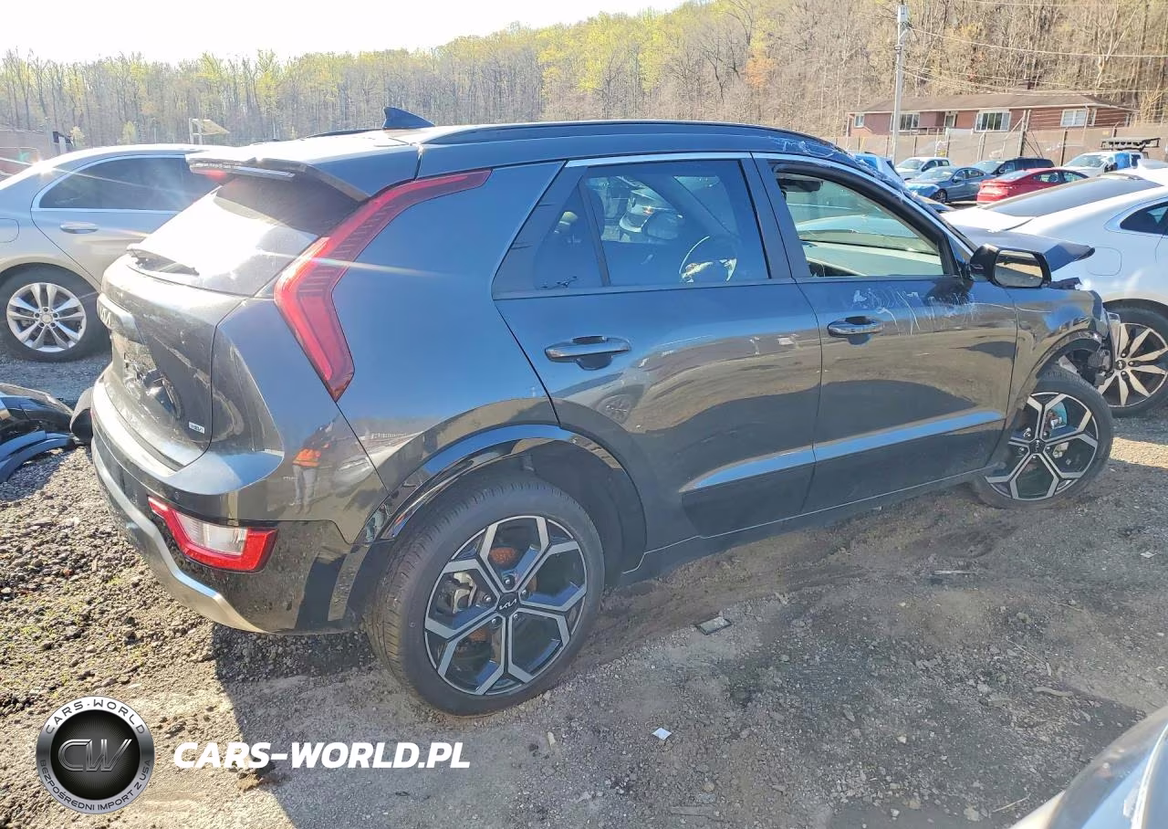 2025 Kia Niro Ex Touring VIN:KNDCR3LE1S5260473 - 3