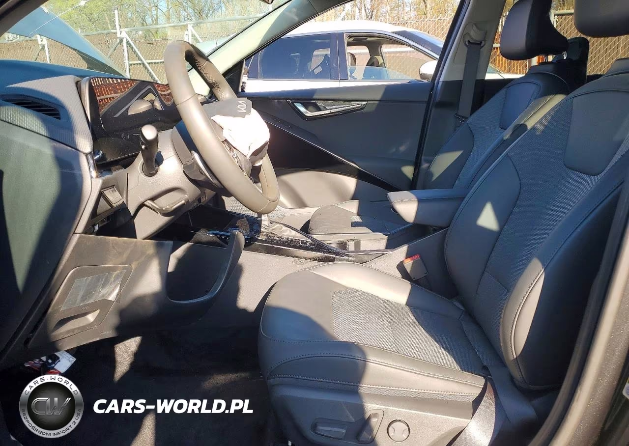 2025 Kia Niro Ex Touring VIN:KNDCR3LE1S5260473 - 7