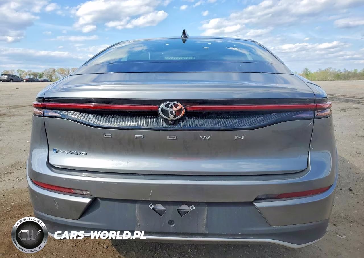2026 Toyota Crown Xle VIN:JTDAAAAF2T3044062 - 6