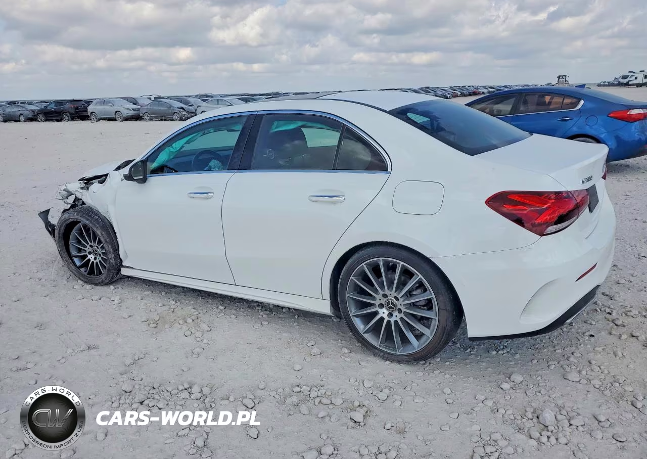2021 Mercedes-Benz A 220 4Matic VIN:W1K3G4FB2MJ284598 - 2