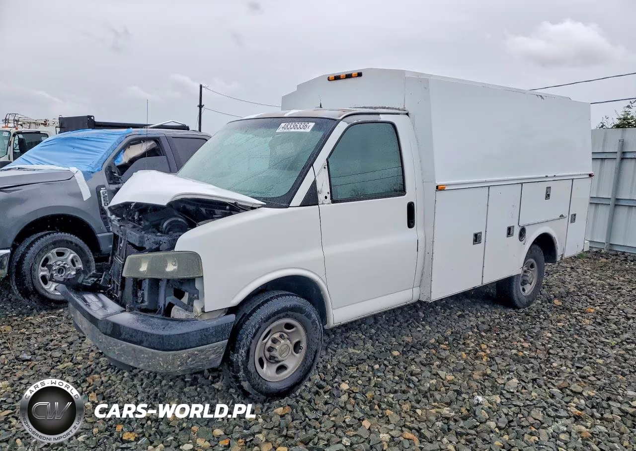 2004 Chev Express G3500