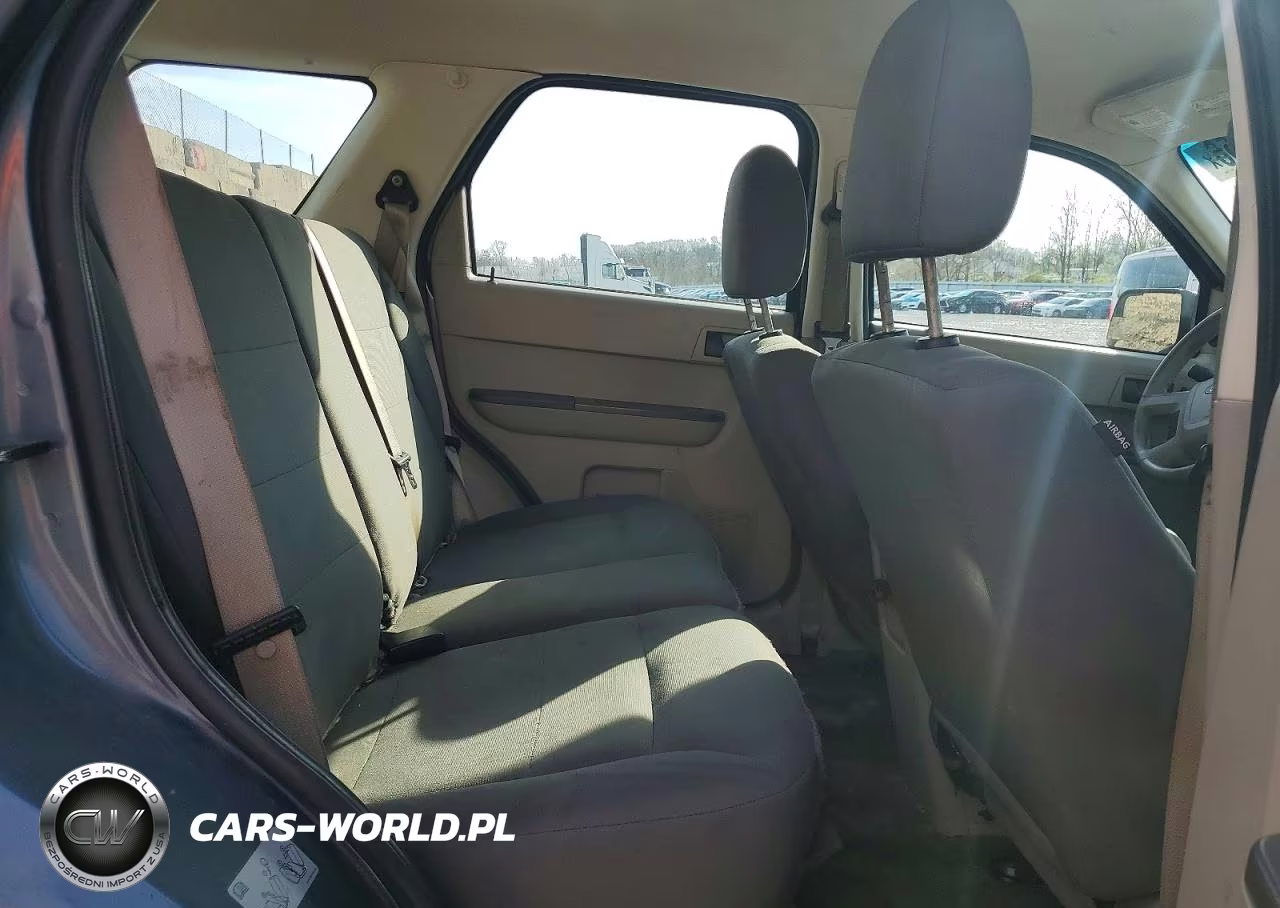 2012 Ford Escape Xls VIN:1FMCU0C73CKB13083 - 11