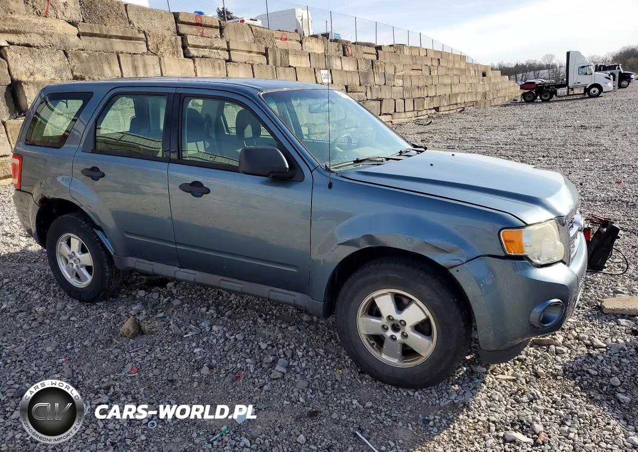 2012 Ford Escape Xls VIN:1FMCU0C73CKB13083 - 4