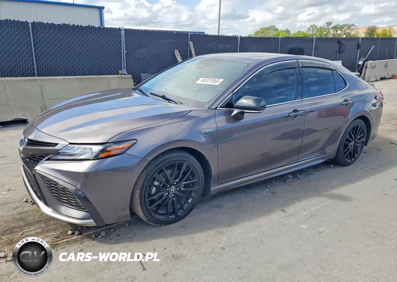 2021 Toyota Camry Hybrid Xse – zdjęcie 1 z 12