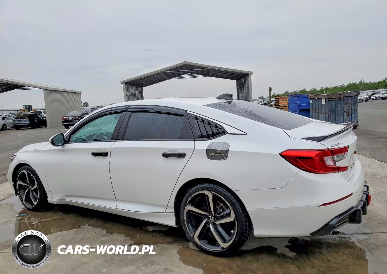 2018 Honda Accord Sport VIN:1HGCV1F3XJA050410 - 2